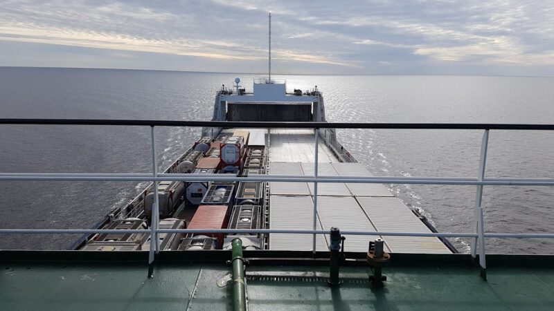 Een boot kopen in de Nederlandse binnenvaart: Hoe een scheepsmakelaar je helpt bij de juiste keuze